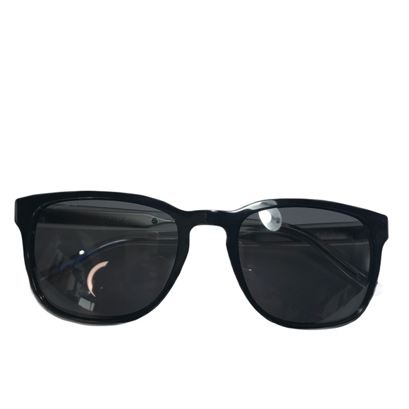 Burberry Black B 4222 Classic Polarized Sunglasses with Black Case - Picture 6 of 16